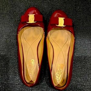 Ferragamo ballet flats size 7 GUC